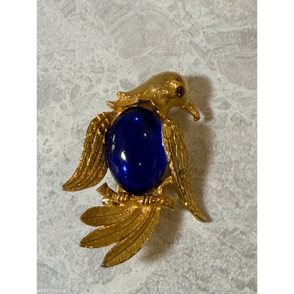 Vintage JJ Jonette Jewelry Gold Tone Bird Brooch Blue Jelly Belly Red Eye Pin